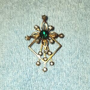 Elegant Gold and Green Vintage Gold Tone Flower Rhinestones Brooch